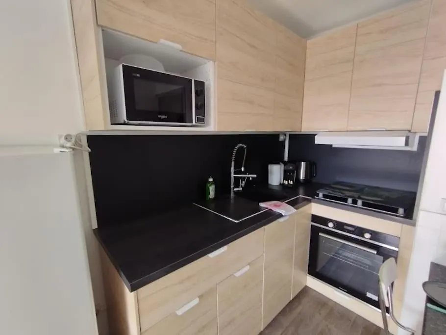 Appartement Studio Antibes Piscine Wifi