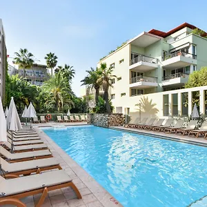 Apartahotel Résidence Pierre&vacances Premium Port Prestige, Antibes